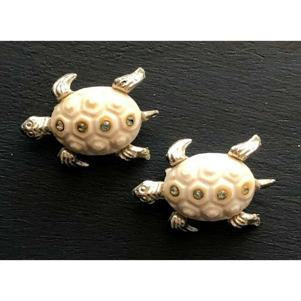 Vintage Turtle Brooches Set of Two Silver‎ Tone White Shell Pins